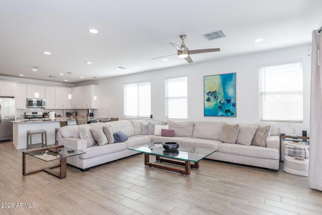 2561 N CASA GRANDE Avenue, Casa Grande, AZ 85122