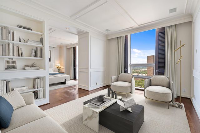 5110 San Felipe 364, Houston, TX 77056