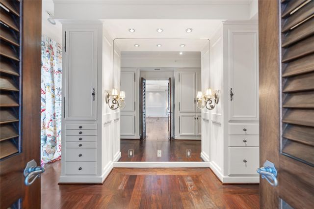 5110 San Felipe 364, Houston, TX 77056