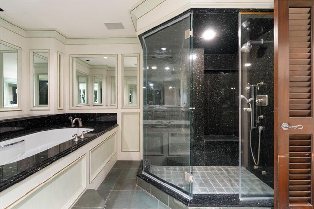 5110 San Felipe 364, Houston, TX 77056