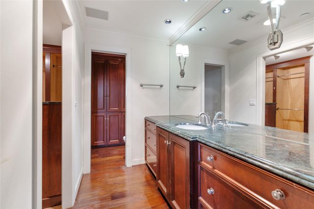 5110 San Felipe 364, Houston, TX 77056
