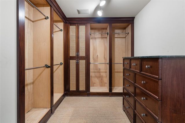 5110 San Felipe 364, Houston, TX 77056