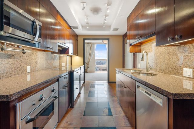 5110 San Felipe 364, Houston, TX 77056