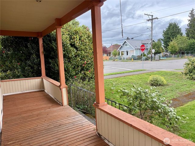 605 Morris Avenue S, Renton, WA 98057