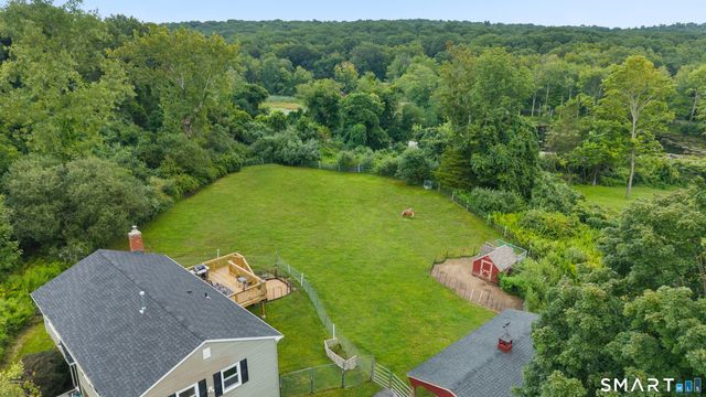 8 Meadow Drive, Oxford, CT 06478