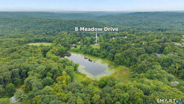 8 Meadow Drive, Oxford, CT 06478