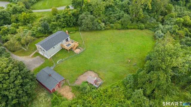 8 Meadow Drive, Oxford, CT 06478