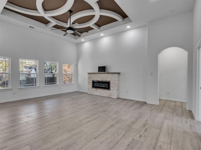 2832 Golden Avenue Avenue, Bay City, TX 77414