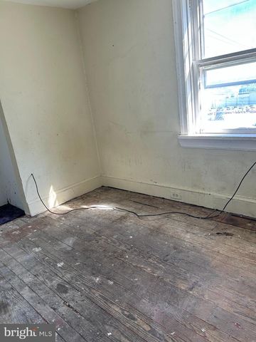 1030 N DUPONT ST, Wilmington, DE 19805