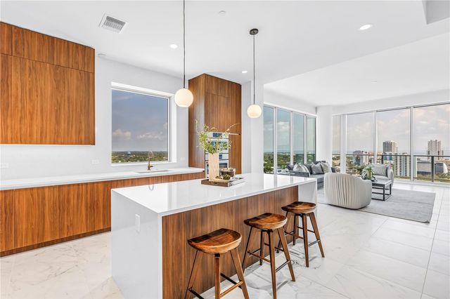 777 3RD AVENUE N 1703, St Petersburg, FL 33701