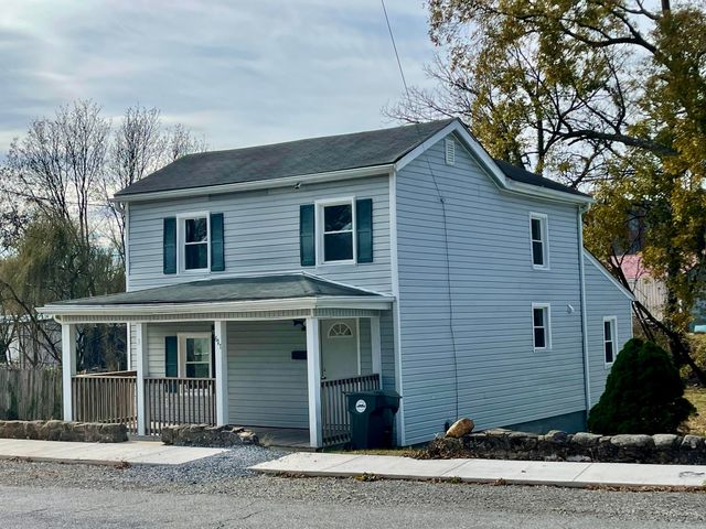 617 F ST, Bedford, VA 24523