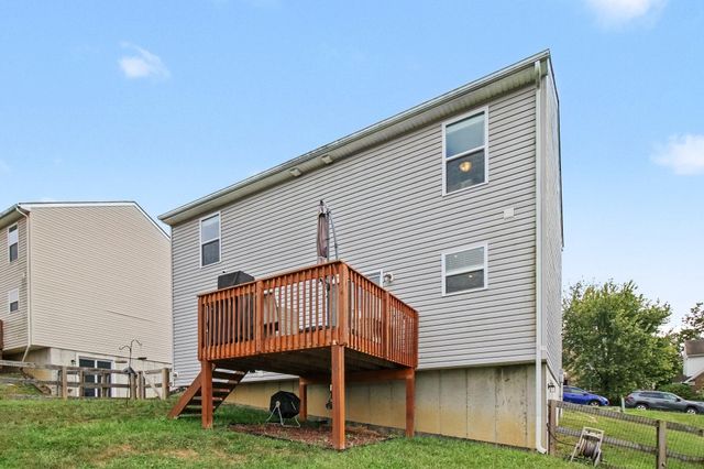 3334 Falling Brook Way, Burlington, KY 41005