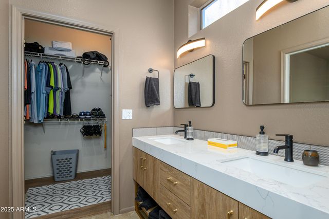 15850 W GOLDENROD Drive, Surprise, AZ 85374