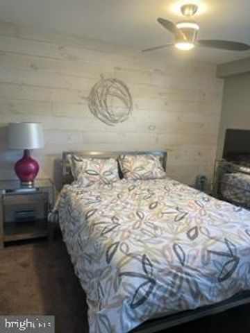 534 GREEN LN, Philadelphia, PA 19128