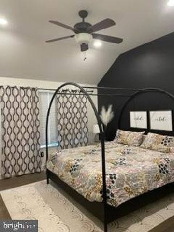 534 GREEN LN, Philadelphia, PA 19128