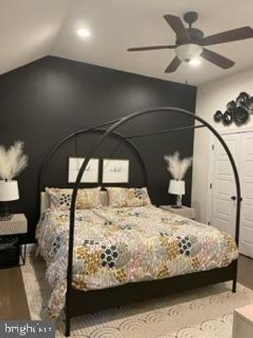 534 GREEN LN, Philadelphia, PA 19128