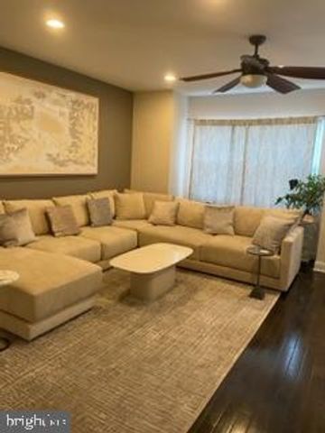 534 GREEN LN, Philadelphia, PA 19128