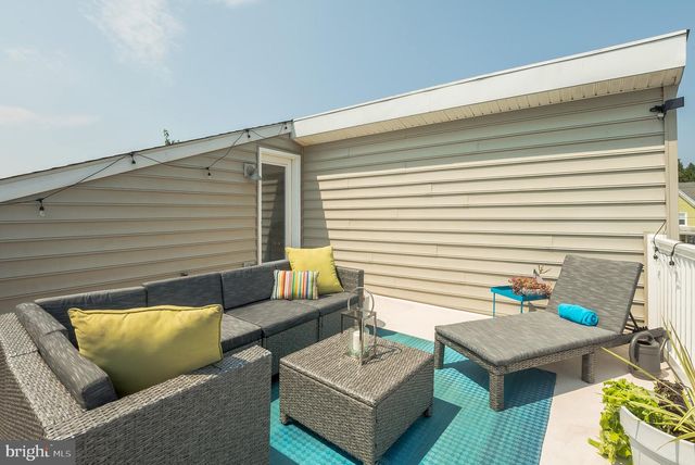 534 GREEN LN, Philadelphia, PA 19128