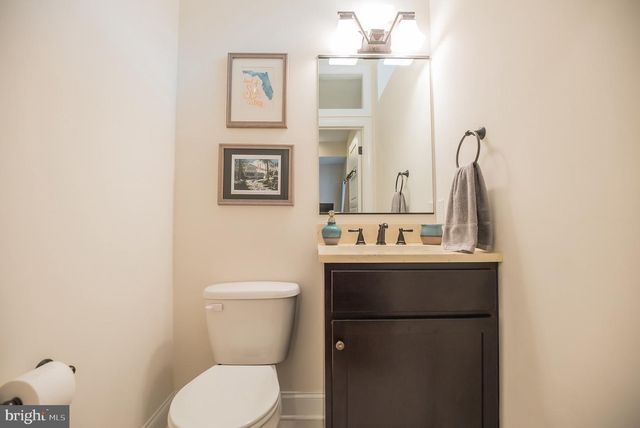 534 GREEN LN, Philadelphia, PA 19128