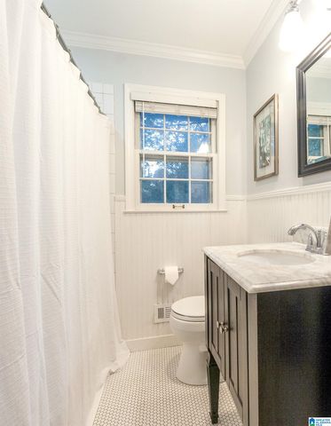 1305 LARRY LANE, Birmingham, AL 35213