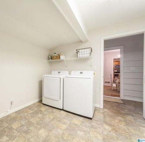 1305 LARRY LANE, Birmingham, AL 35213