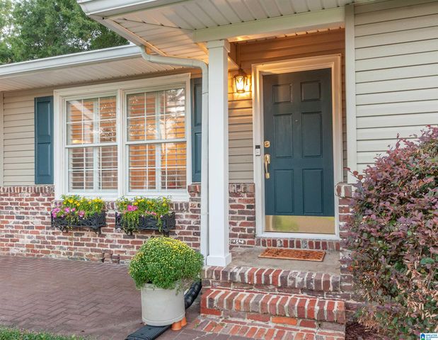 1305 LARRY LANE, Birmingham, AL 35213