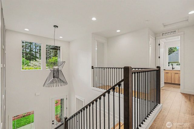 1906 223rd Avenue SE, Sammamish, WA 98075