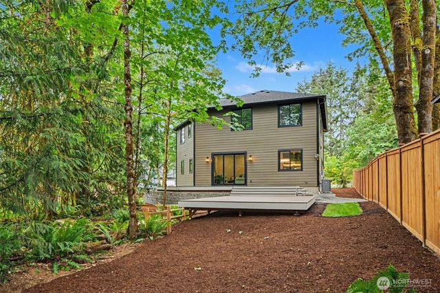 1906 223rd Avenue SE, Sammamish, WA 98075