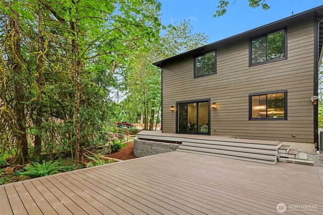 1906 223rd Avenue SE, Sammamish, WA 98075