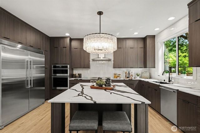 1906 223rd Avenue SE, Sammamish, WA 98075