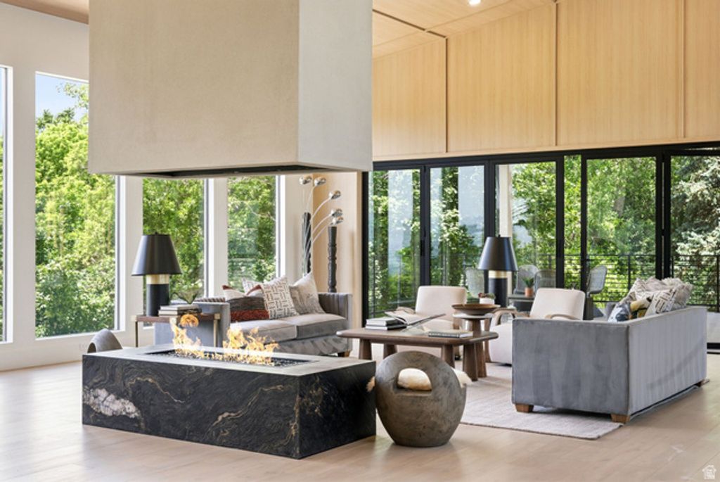 2662 E COMANCHE DR, Salt Lake City, UT 84108