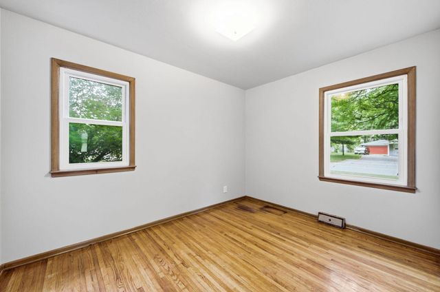 6717 Dutton Avenue, Brooklyn Park, MN 55428