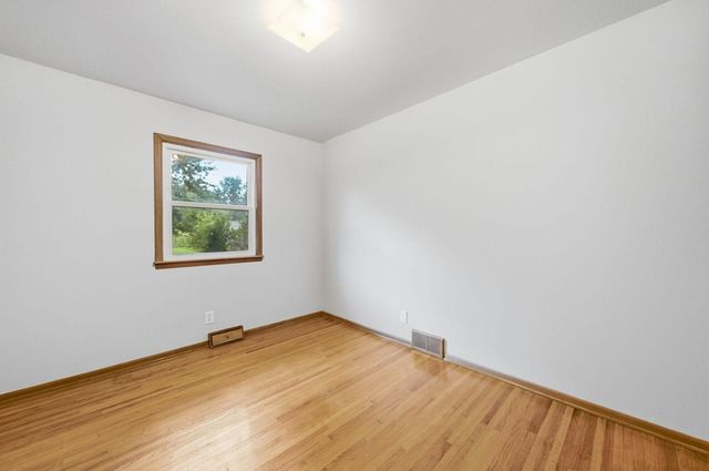 6717 Dutton Avenue, Brooklyn Park, MN 55428