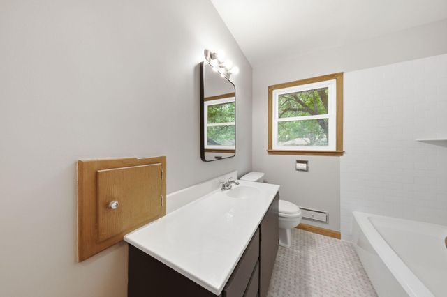 6717 Dutton Avenue, Brooklyn Park, MN 55428
