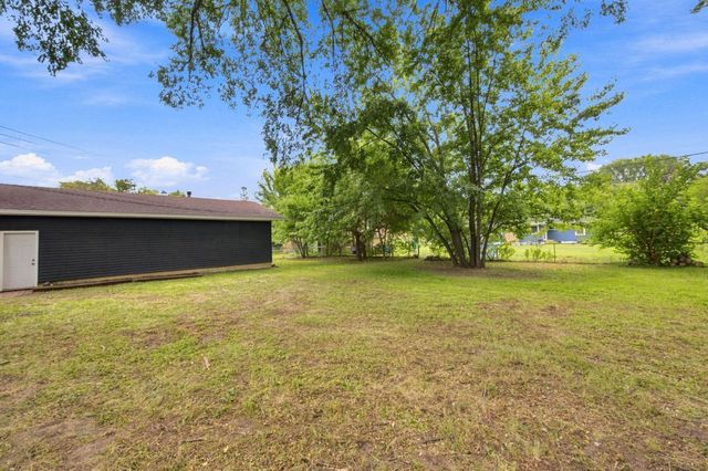 6717 Dutton Avenue, Brooklyn Park, MN 55428