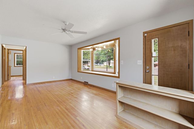 6717 Dutton Avenue, Brooklyn Park, MN 55428