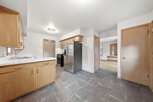 6717 Dutton Avenue, Brooklyn Park, MN 55428