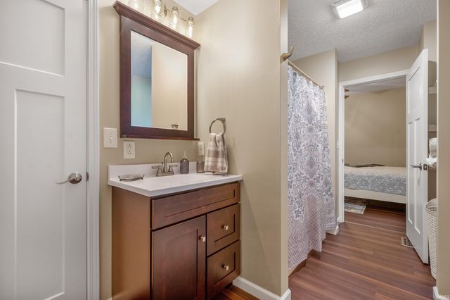 16 N Washington Street, Knightstown, IN 46148