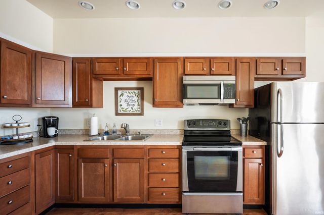 16 N Washington Street, Knightstown, IN 46148