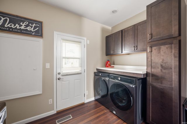 16 N Washington Street, Knightstown, IN 46148