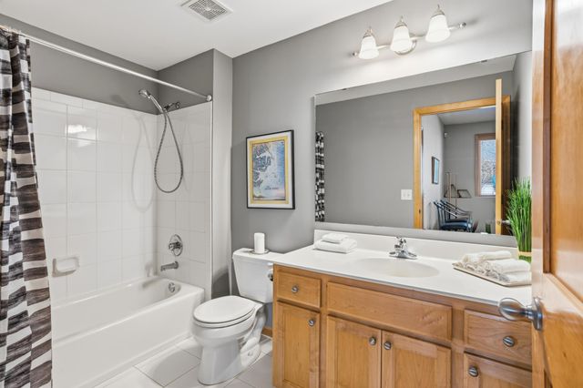 9451 138th Street W, Savage, MN 55378