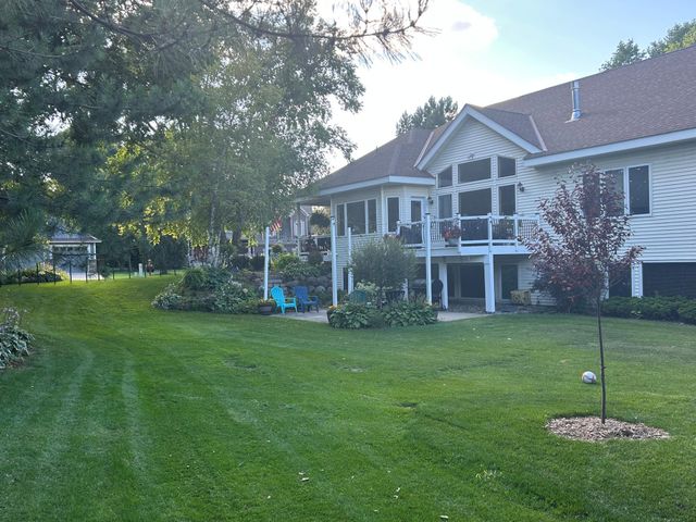 9451 138th Street W, Savage, MN 55378