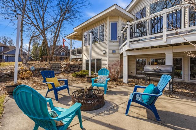 9451 138th Street W, Savage, MN 55378