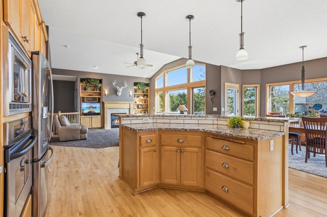 9451 138th Street W, Savage, MN 55378