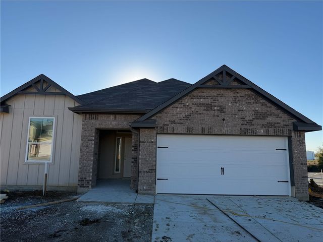 112 Hejl Drive, Caldwell, TX 77836