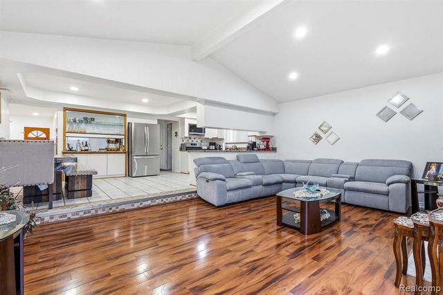 36217 Jeffrey Drive, Sterling Heights, MI 48310