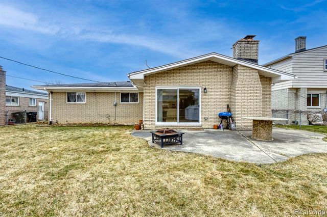 36217 Jeffrey Drive, Sterling Heights, MI 48310