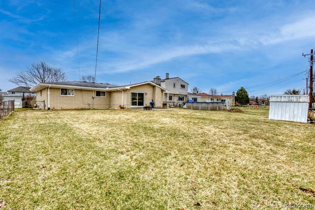 36217 Jeffrey Drive, Sterling Heights, MI 48310