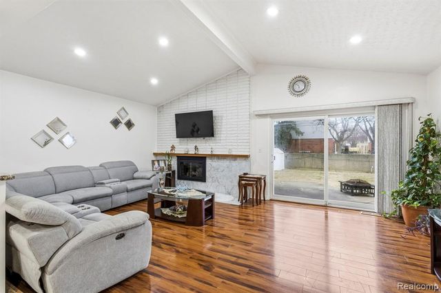 36217 Jeffrey Drive, Sterling Heights, MI 48310