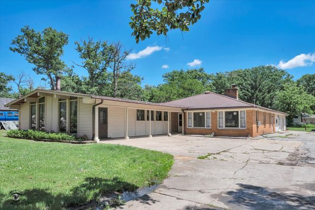 23935 S Kings Road, Crete, IL 60417
